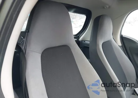 2009 Smart Fortwo Brabus/Passion/Pure from USA, damaged, VIN WMEEJ31X49K317461